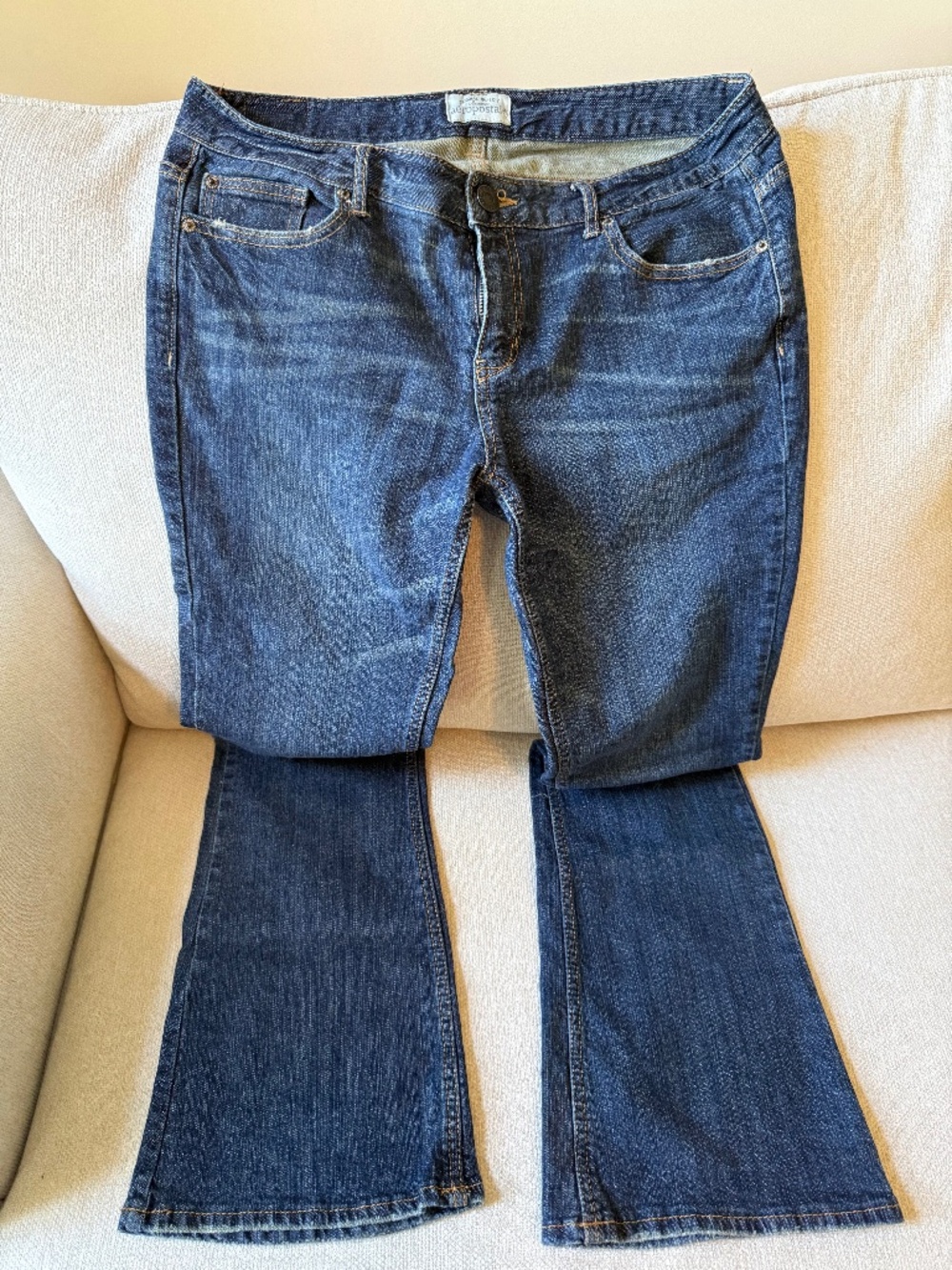 Aeropostale Jeans Hailey Flare.